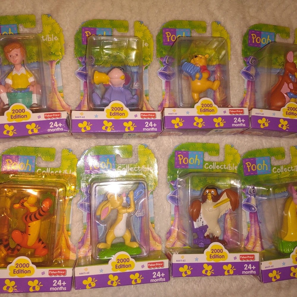 Set of Winnie the Pooh action figures